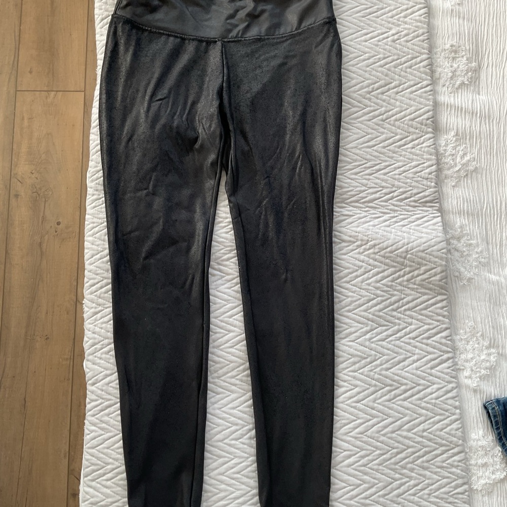 Time and Tru Metallic Black Leggings